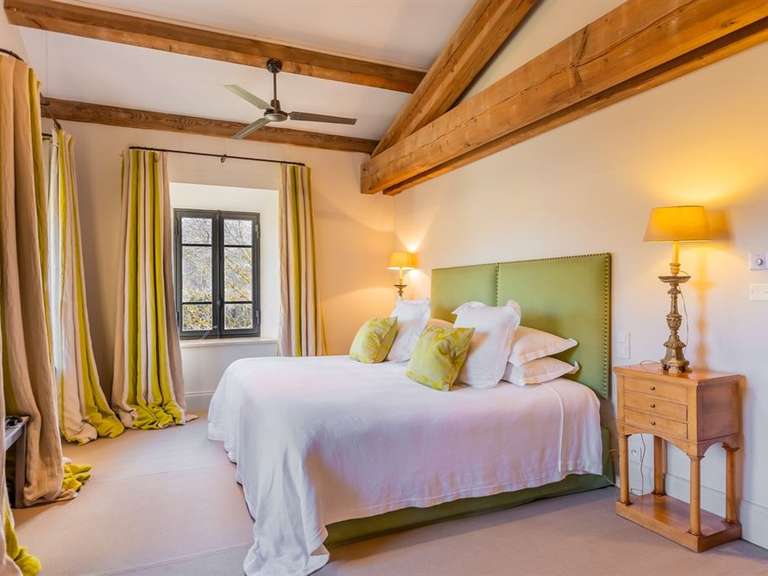 Maison Lagrasse - 10 chambres - 900m²