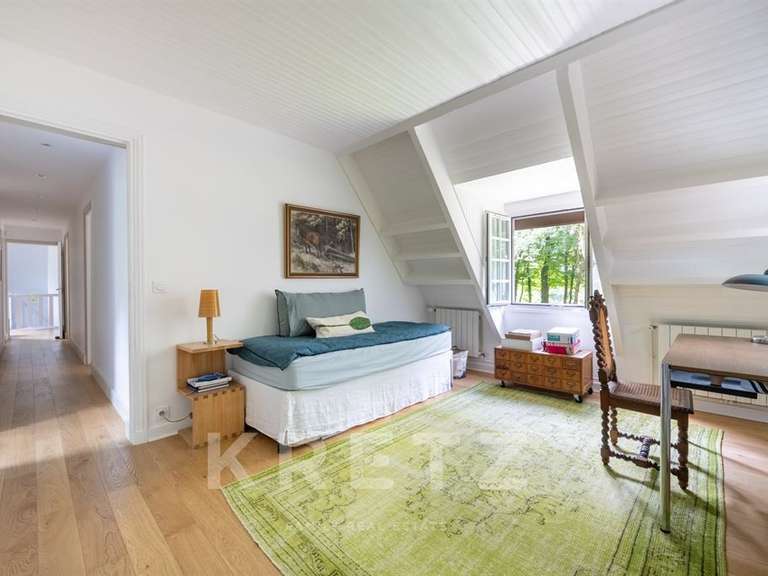 House Lainville-en-Vexin - 5 bedrooms - 250m²