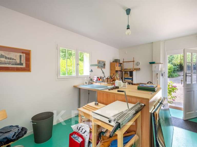 House Lainville-en-Vexin - 5 bedrooms - 250m²