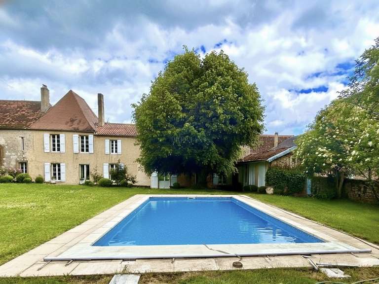 Propriété Lalinde - 7 chambres - 411m²