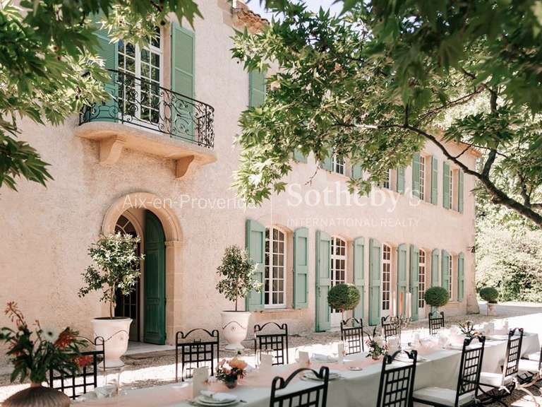 House Lamanon - 7 bedrooms - 540m²