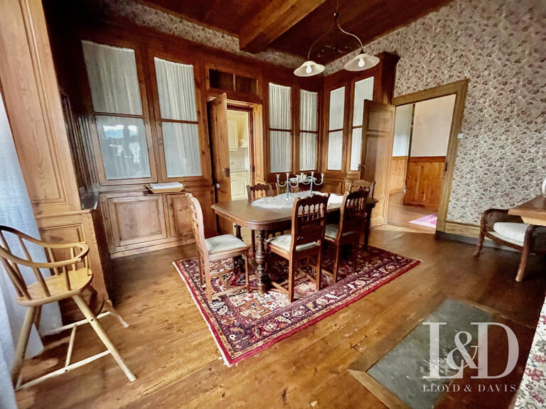 Château Lamastre - 19 chambres - 1000m²