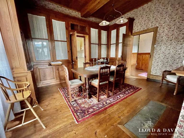 Château Lamastre - 19 chambres - 1000m²