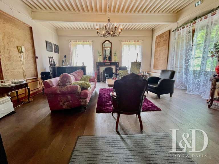 Castle Lamastre - 19 bedrooms - 1000m²