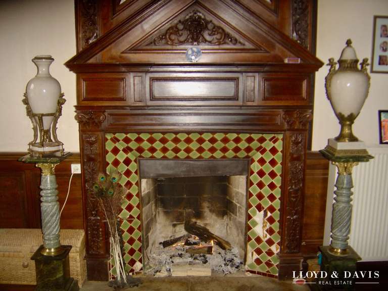 Château Lamastre - 19 chambres - 1000m²