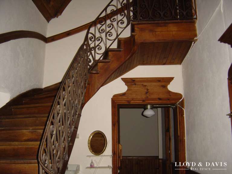 Château Lamastre - 19 chambres - 1000m²