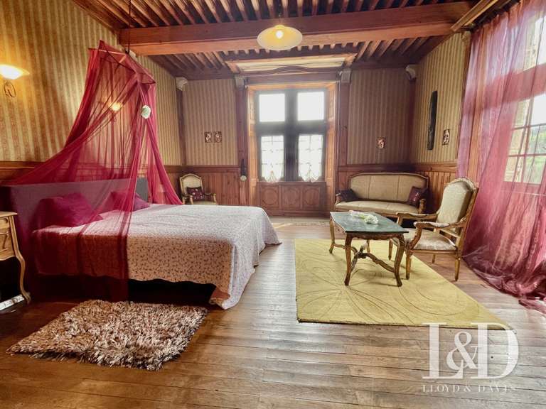 Castle Lamastre - 19 bedrooms - 1000m²