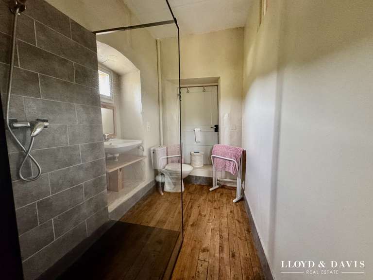 Maison Lamastre - 30 chambres - 1490m²