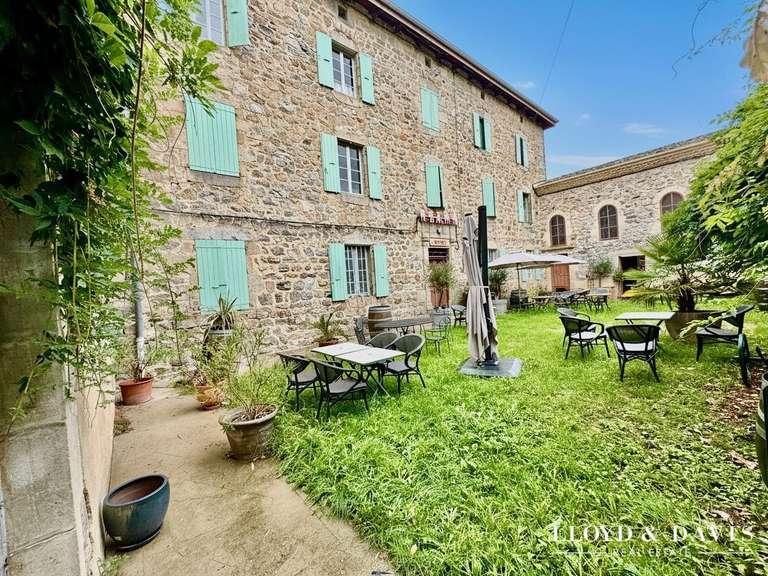 Maison Lamastre - 30 chambres - 1490m²