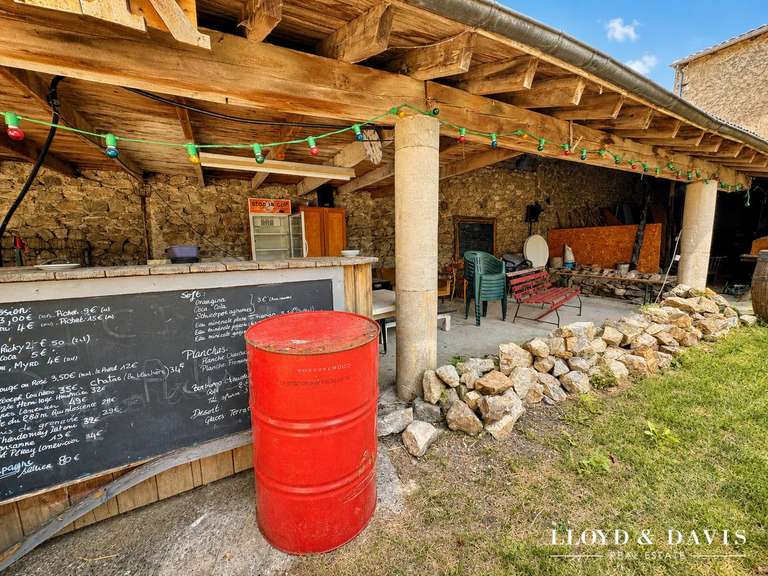 Maison Lamastre - 30 chambres - 1490m²