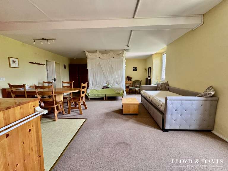 Maison Lamastre - 30 chambres - 1490m²