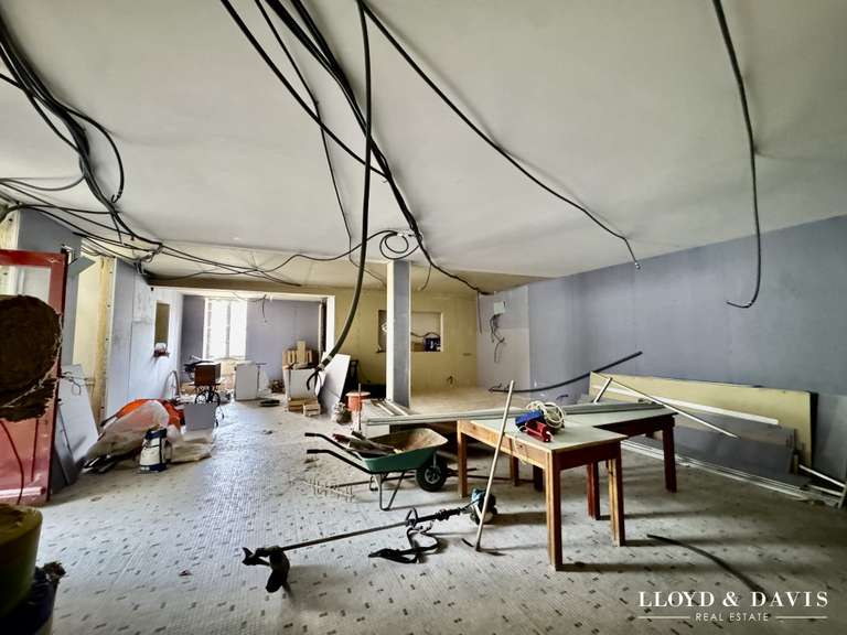 Maison Lamastre - 30 chambres - 1490m²