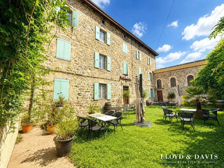 Maison Lamastre - 30 chambres - 1490m²