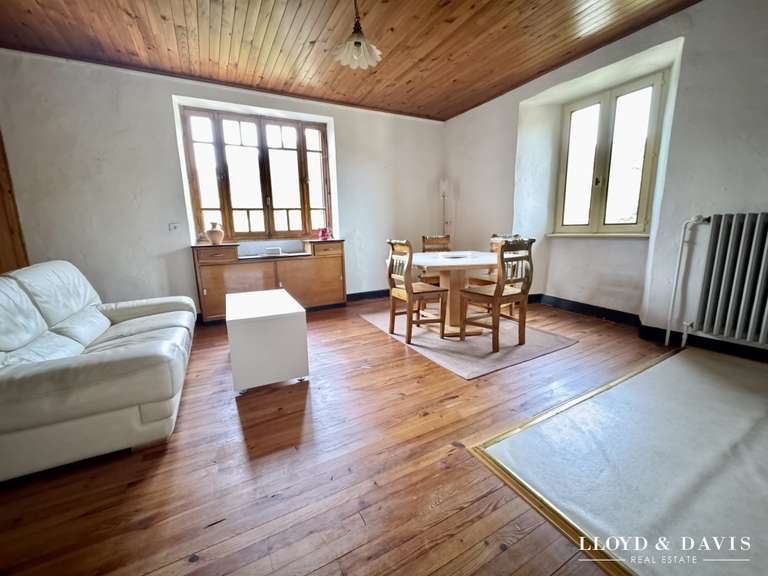 Maison Lamastre - 30 chambres - 1490m²