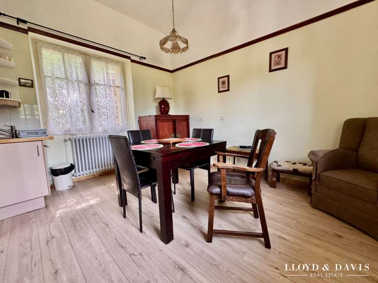 Maison Lamastre - 30 chambres - 1490m²