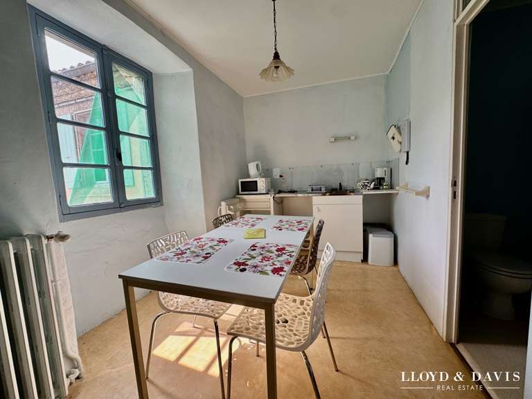 Maison Lamastre - 30 chambres - 1490m²