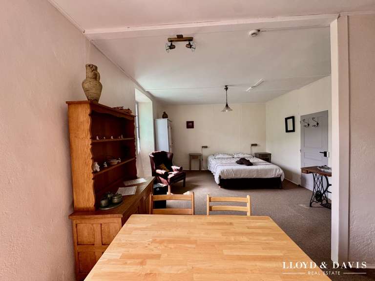Maison Lamastre - 30 chambres - 1490m²