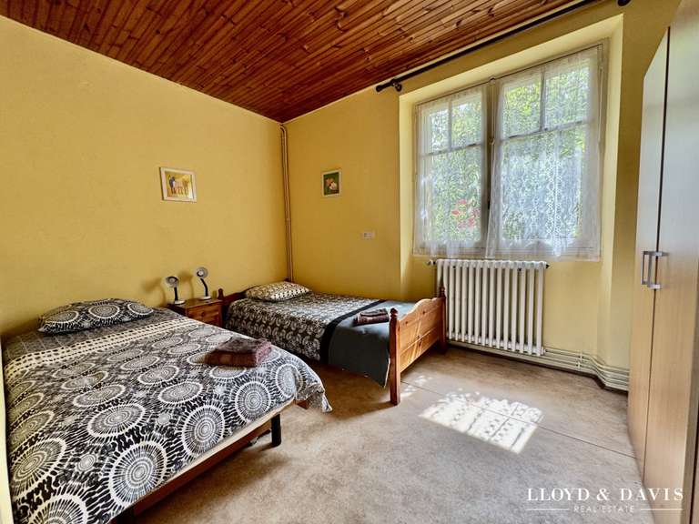 Maison Lamastre - 30 chambres - 1490m²