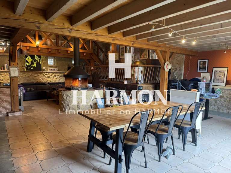 Propriété Lamazère - 1164m²