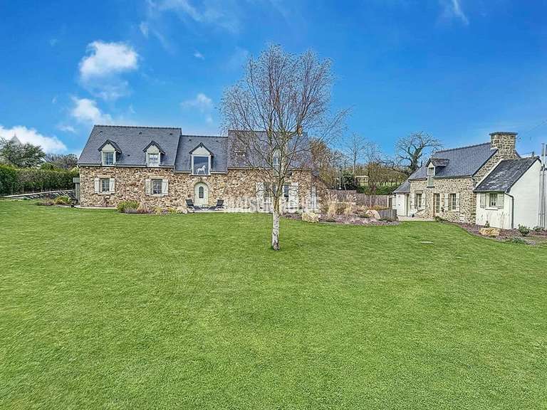 House Lamballe-Armor - 5 bedrooms
