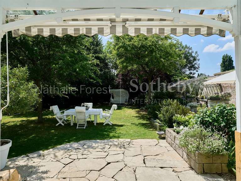 Appartement Lambersart - 3 chambres - 211m²