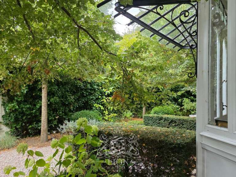 Appartement Lambersart - 3 chambres - 211m²