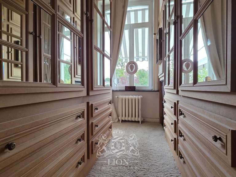 Appartement Lambersart - 3 chambres - 211m²