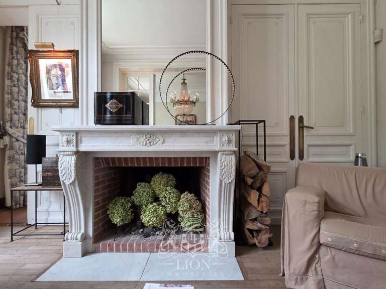 Appartement Lambersart - 3 chambres - 211m²