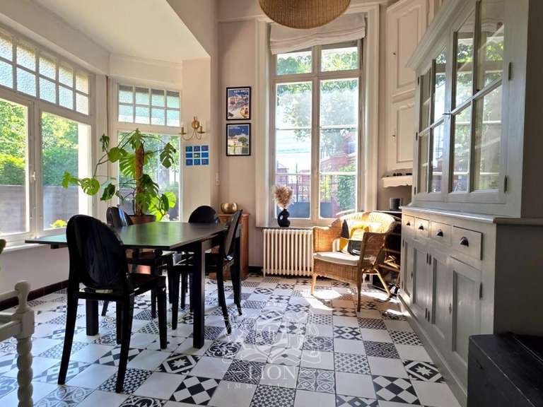 Maison Lambersart - 6 chambres - 223m²