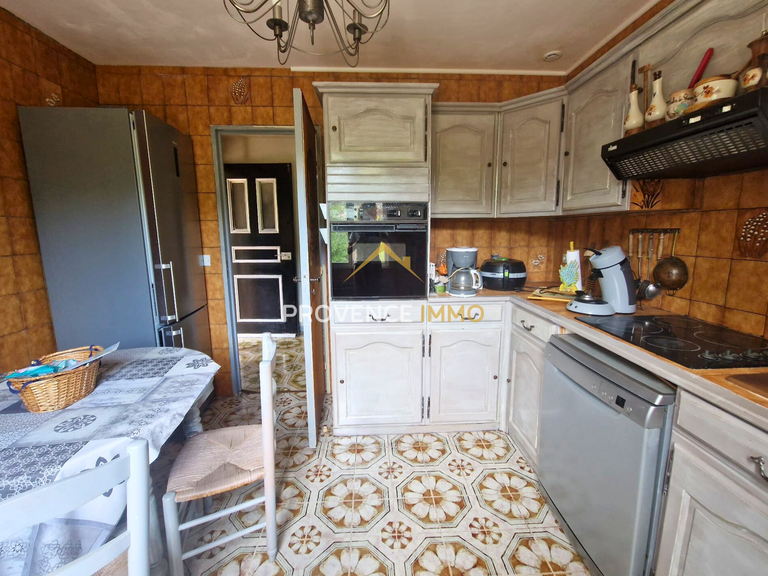 House Lambesc - 8 bedrooms - 200m²