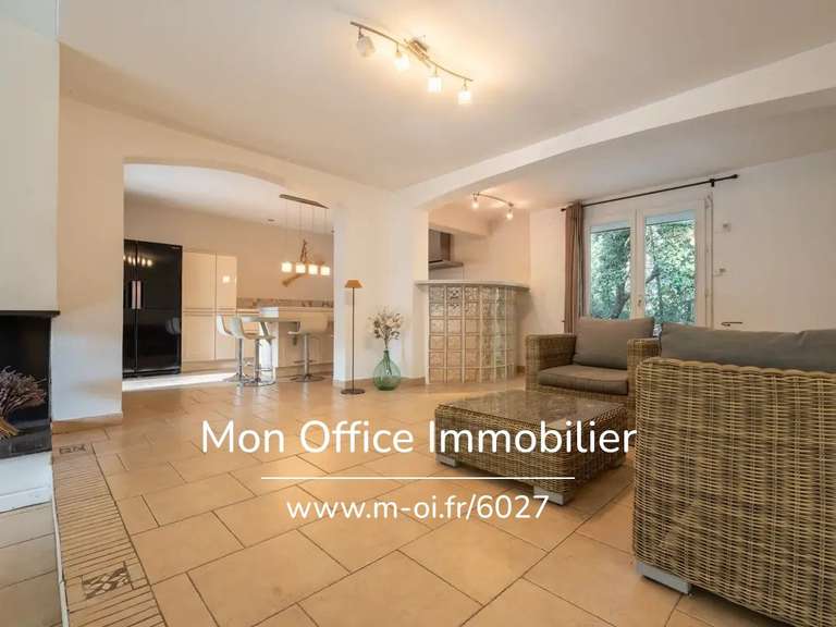 House Lambesc - 4 bedrooms - 212m²
