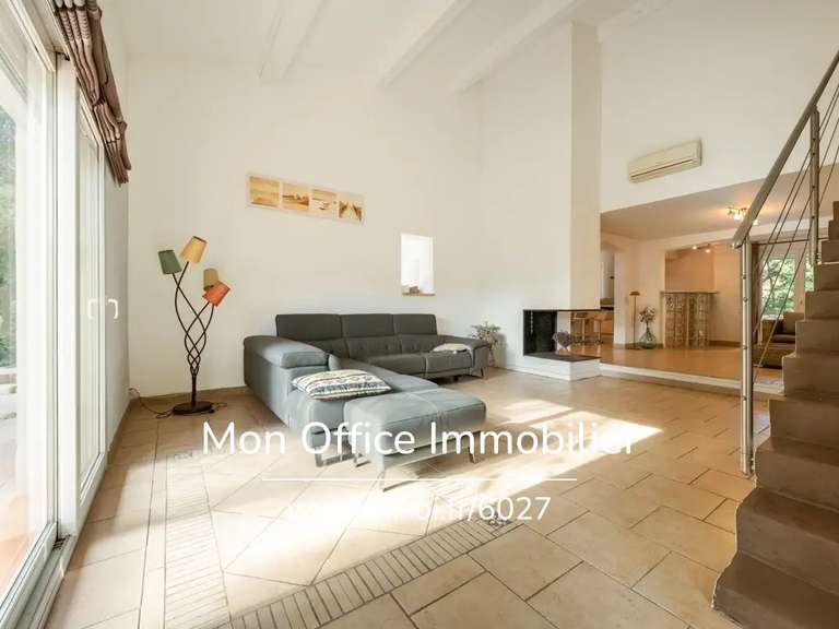 House Lambesc - 4 bedrooms - 212m²
