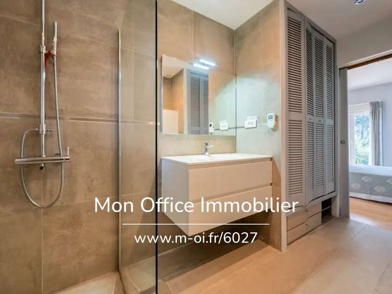 House Lambesc - 4 bedrooms - 212m²