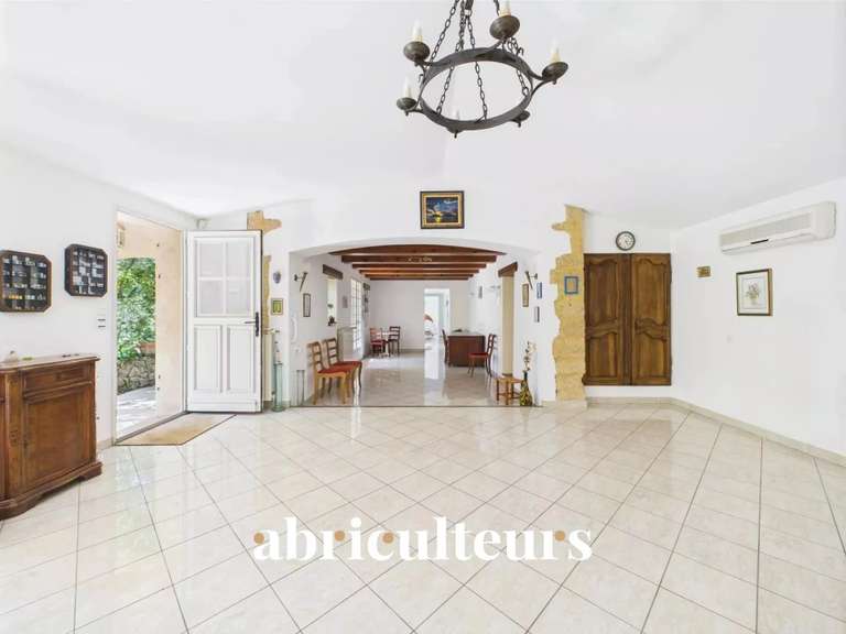 Maison Lambesc - 4 chambres - 155m²