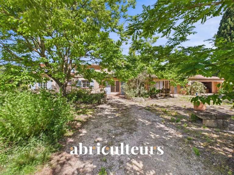 Maison Lambesc - 4 chambres - 155m²