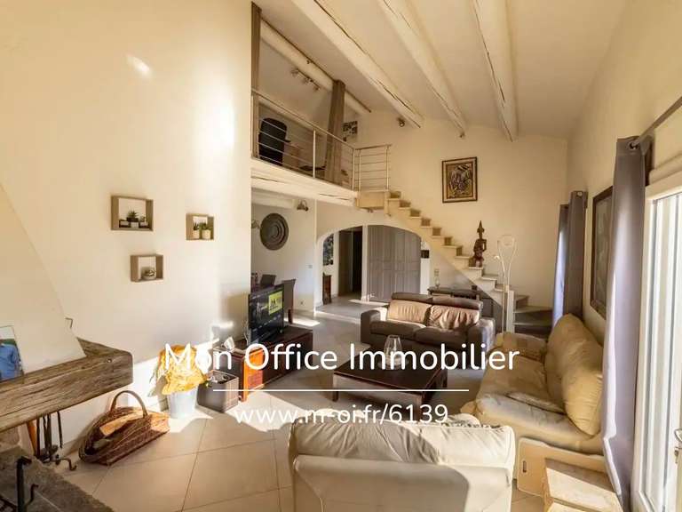 House Lambesc - 3 bedrooms - 107m²