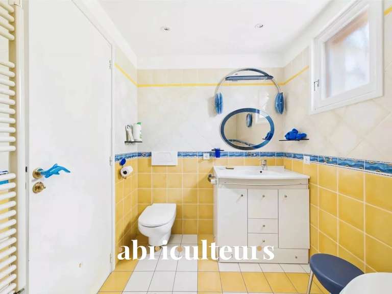 Maison Lambesc - 4 chambres - 155m²