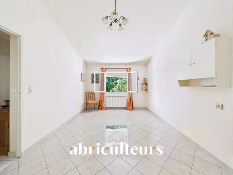 Maison Lambesc - 4 chambres - 155m²