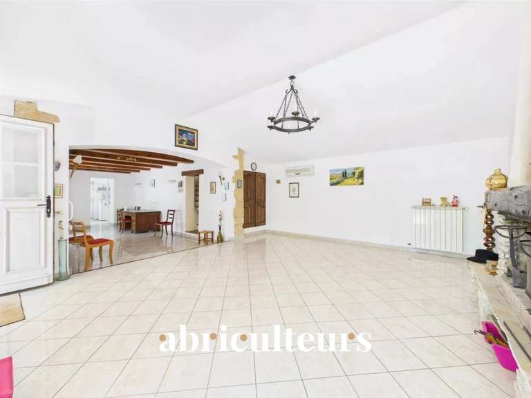 Maison Lambesc - 4 chambres - 155m²