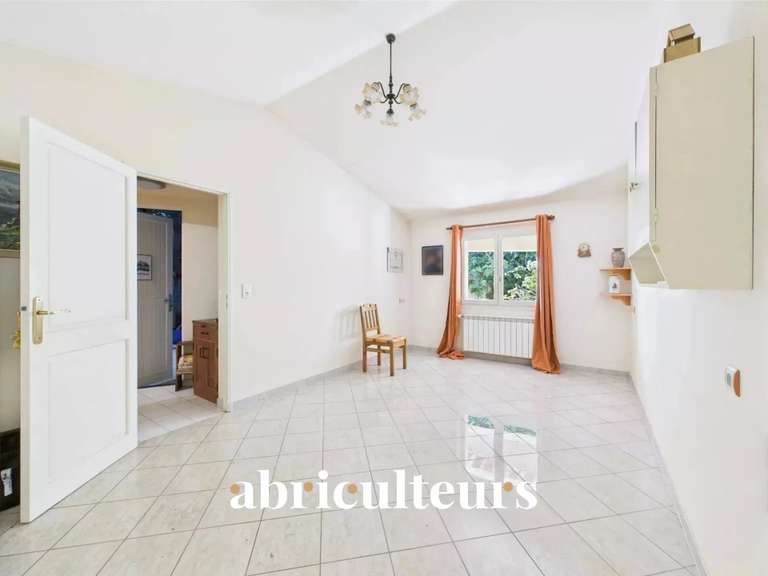 Maison Lambesc - 4 chambres - 155m²