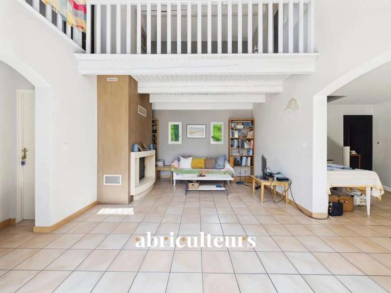 Maison Lambesc - 5 chambres - 170m²