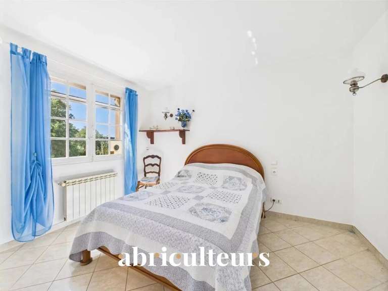 Maison Lambesc - 4 chambres - 155m²