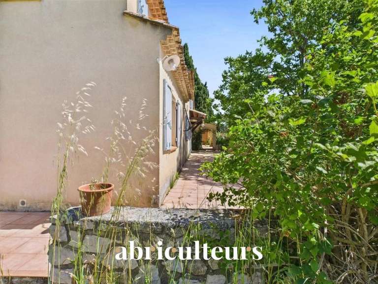 Maison Lambesc - 4 chambres - 155m²