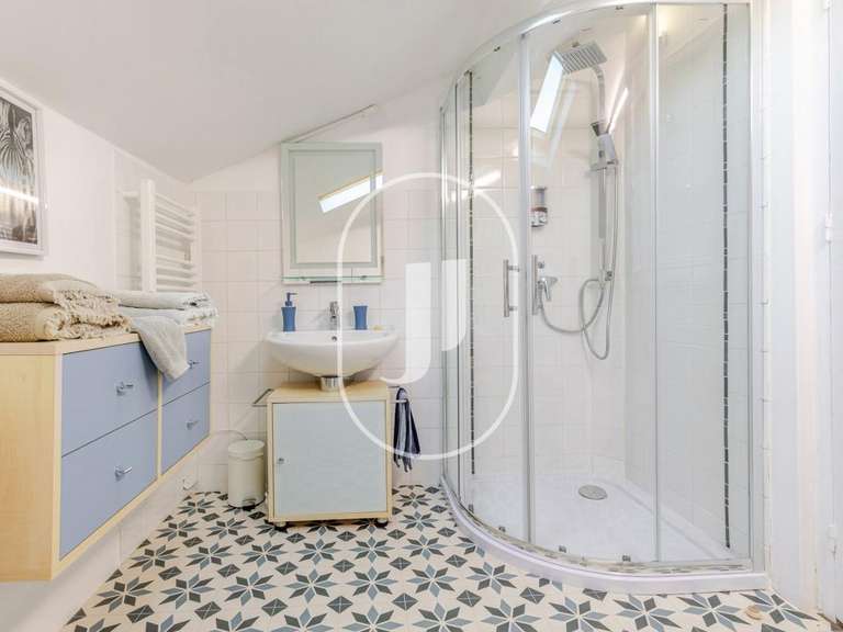 Maison Lambesc - 6 chambres - 250m²