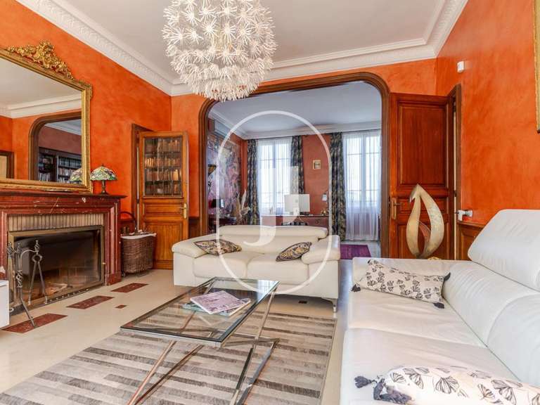 Maison Lambesc - 6 chambres - 250m²