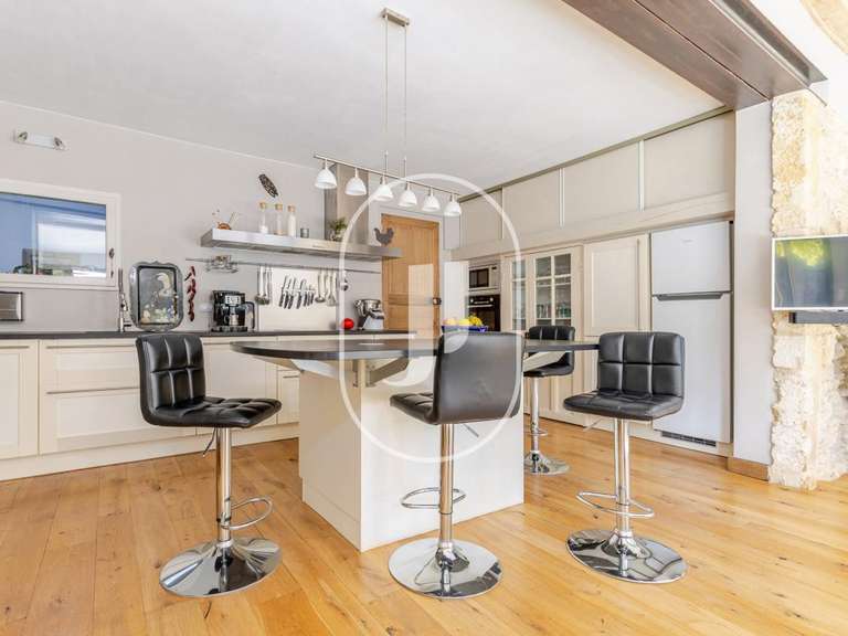 Maison Lambesc - 6 chambres - 250m²