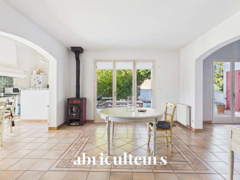 Maison Lambesc - 5 chambres - 170m²