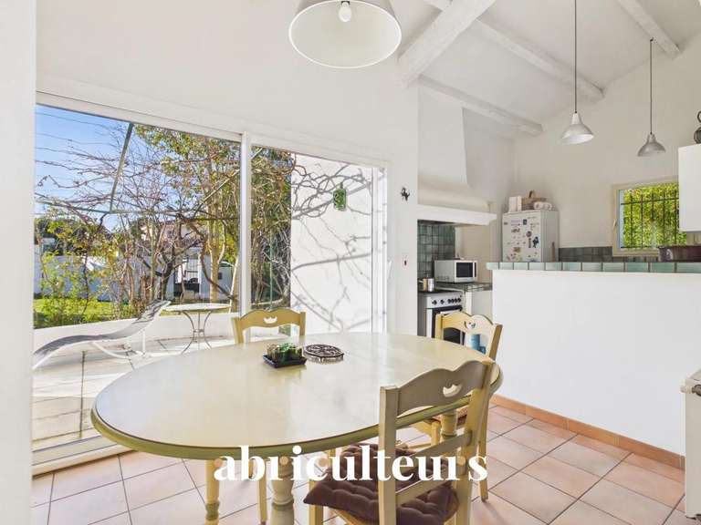 Maison Lambesc - 5 chambres - 170m²