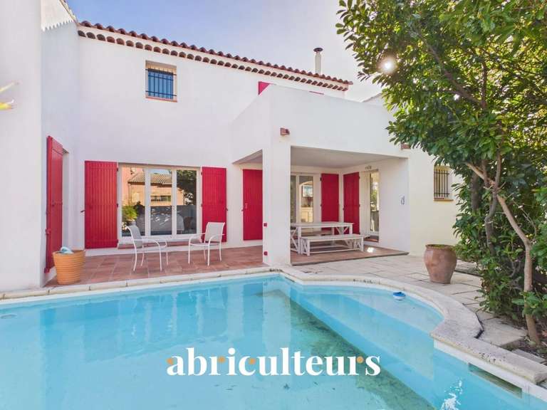 Maison Lambesc - 5 chambres - 170m²