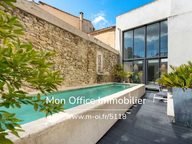 Maison Lambesc - 3 chambres - 280m²